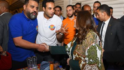 وزيرة الهجرة تشارك في إفطار المطرية، وتؤكد: مصر علمت العالم المحبة والتسامح