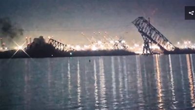 إصابات عديدة وآخرون سقطوا في النهر، انهيار أحد أعلى الجسور في العالم