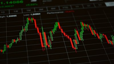  الحكومة تدرس إلغاء ضريبة الأرباح الرأسمالية.. هل إقرار ضريبة الدمغة بداية للقضاء على نقاط ضعف البورصة؟.. وخبير: الدولة تسعى لتبسيط آليات التحصيل وتقليل الأعباء المحاسبية على المستثمرين