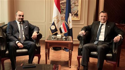 أحمد عيسي يبحث ملفات العمل مع الأمين العام للمجلس الأعلى للآثار الجديد