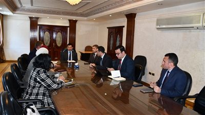 وزير الرياضة يبحث مع مدير المجلس الثقافي البريطاني بالقاهرة سبل التعاون المشترك