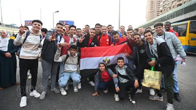 بأعلام مصر ووجبات الإفطار، جماهير مصر تتحرك بالأتوبيسات المجانية على ستاد العاصمة (صور)