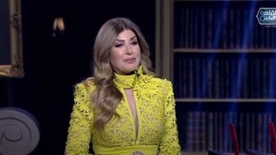 ريتا حرب: مينفعش نعمل دور زوجين بيحبوا بعض بدون بوسة وحضن(فيديو)