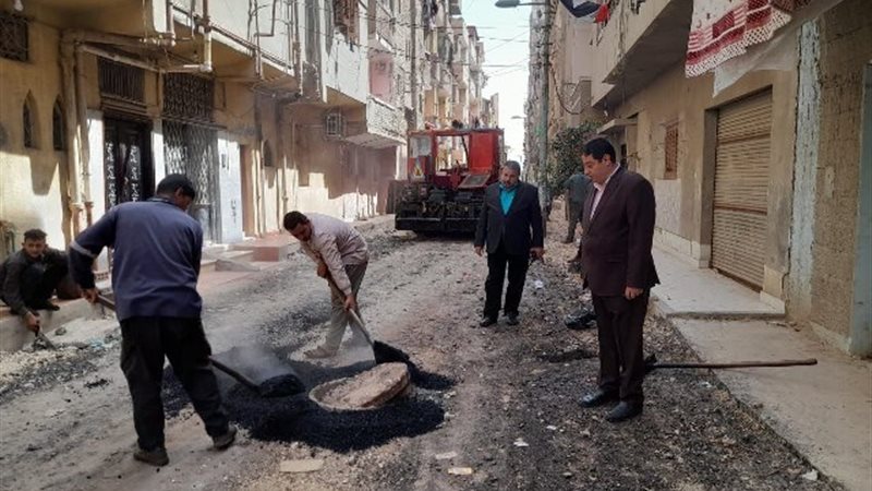تنفيذ أعمال رصف الطرق