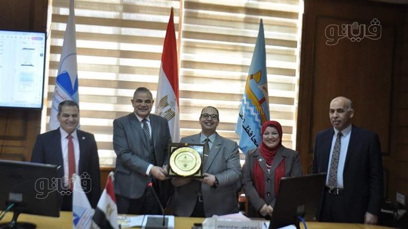 تكريم الكليات الفائزة،فيتو