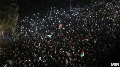لليوم الثالث، الشرطة الأردنية تمنع متظاهرين من الوصول إلى السفارة الإسرائيلية (فيديو)