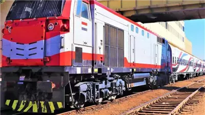 رئيس السكك الحديدية يتابع حجز تذاكر عيد الفطر المبارك 