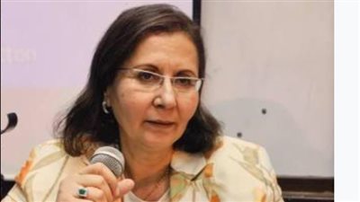 عاليا المهدي تنتقد يسرا بسبب طريقة 