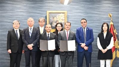 طنطاوي يبحث إنشاء متحف جيولوجي بالصحراء الغربية