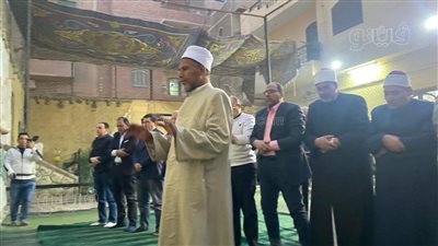 شاهد إقامة صلاة المغرب داخل الكنيسة الإنجيلية بالمنيا خلال حفل الإفطار الرمضاني