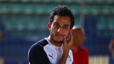 علي ماهر يطمئن على أحمد أيمن منصور بعد إجرائه الرباط الصليبي بالنمسا