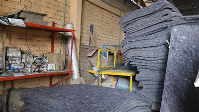 حماية المستهلك: ضبط 3 مصانع للمراتب المُقلدة تستخدم أسماء علامات تجارية شهيرة