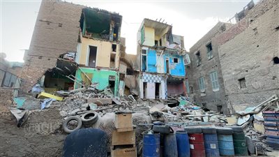 أول فيديو وصور لـ عقار بولاق المنهار