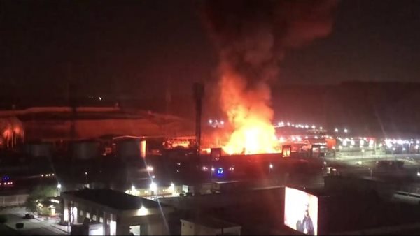 أول فيديو من موقع حريق شركة بتروجاس في القطامية