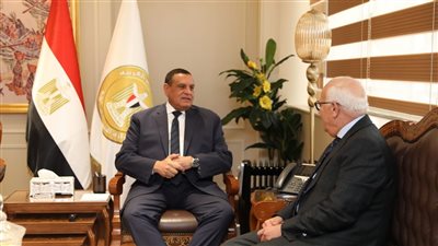 وزير التنمية المحلية يتابع مع محافظ بورسعيد المشروعات التنموية والملفات الخدمية