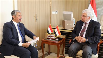 وزير التعليم العالي يناقش مع السفير اليمني بالقاهرة سبل تعزيز التعاون المشترك