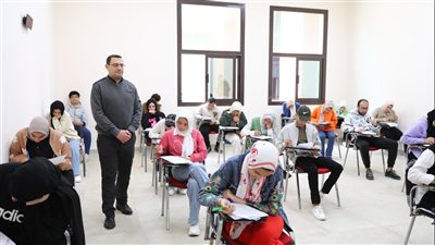  رئيس جامعة المنصورة الجديدة يتايع أعمال امتحانات منتصف الفصل الدراسي الثاني