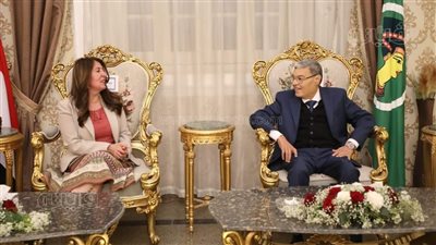 محافظ المنيا يبحث مع سفيرة أمريكا بالقاهرة تعزيز التعاون بين الجانبين