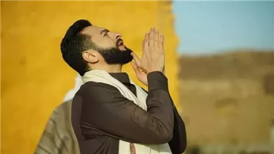 حمادة هلال يزور مصابي غزة أثناء تصوير المداح 4 (فيديو) 