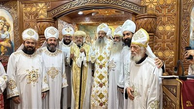 الأنبا مرقس يرسم قمصا وشمامسة في افتتاح كنيسة العذراء بعد تجديدها