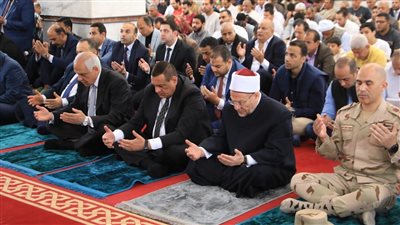 وزير التنمية المحلية ومحافظ الجيزة ومفتي الجمهورية يفتتحون مسجد الروضة بحدائق الأهرام 