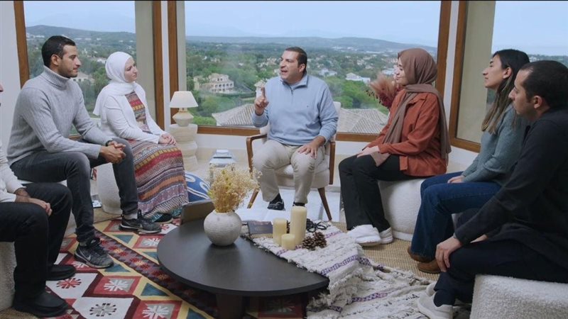 الدكتور عمرو خالد،