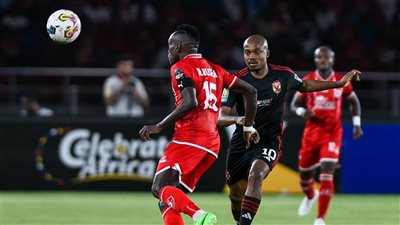 الأهلي يواصل تقدمه على سيمبا 0/1 بعد مرور 60 دقيقة