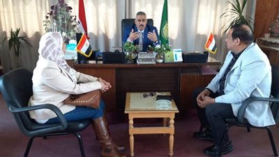 زراعة الإسماعيلية تناقش تفعيل بروتوكول التعاون مع هيئة تعليم الكبار (صور) 