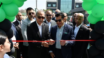 وزير الرياضة يشيد بالبنية الإنشائية في أفرع أندية سيتي كلوب 