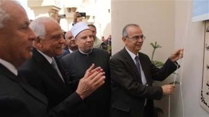 محافظ الجيزة ووزير