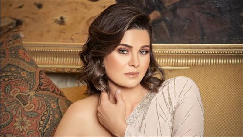 يسرا اللوزي، فيتو