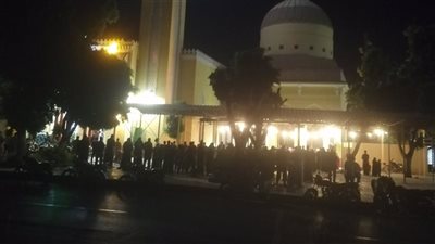 أول ليلة وترية، إقبال على صلاة العشاء والتراويح بمساجد الأقصر (صور)