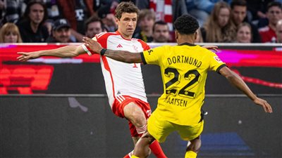 بروسيا دورتموند يتقدم بهدف أمام بايرن ميونيخ بالشوط الأول في الدوري الألماني (فيديو)