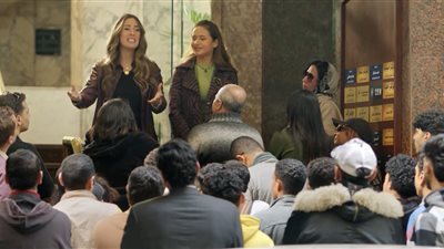 نيللي كريم تتولى مهمة إنقاذ شركة التسويق الإلكتروني في الحلقة 5 من مسلسل فراولة