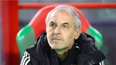 دوري أبطال أفريقيا، كولر يحاضر لاعبي الأهلي استعدادًا لمباراة سيمبا 