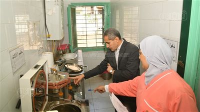 محافظ الغربية يحيل 20 موظفا للتحقيق بمركز الرعاية الصحية الأولية بخرسيت (صور)