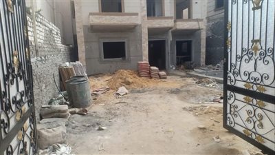 حملة لإزالة المباني المخالفة في العامرية بالإسكندرية