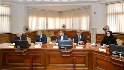 اعتماد جداول امتحانات الدبلومات الفنية، التحريري يبدأ 25 مايو المقبل 