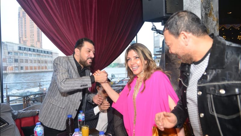مصطفى كامل ونادية
