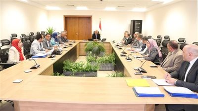 وزير الري: الالتزام بالحصص المائية للزراعات وترشيد الاستهلاك 