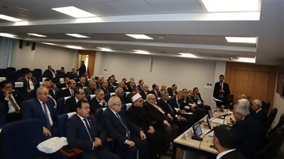 رئيس جامعة الزقازيق يشهد اجتماع الأعلى للجامعات