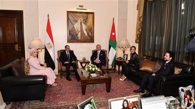 4 صور ترصد استقبال ملك وملكة الأردن الرئيس السيسي وقرينته