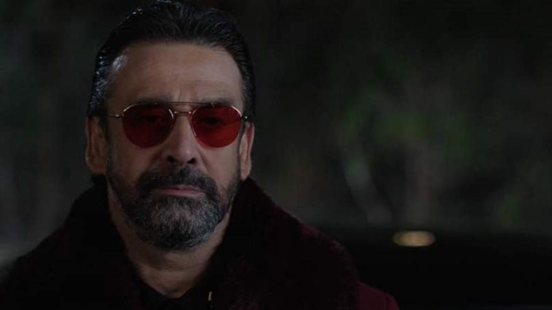 كريم عبد العزيز،فيتو
