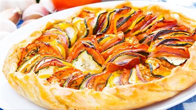 طريقة عمل فطيرة الخضراوات لسحور مميز وبسيط 