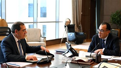 طارق الملا: نستهدف تحقيق استثمارات أجنبية كبيرة في صناعة الغاز والبترول العام المالي المقبل