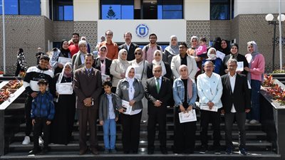 تكريم الفائزات في مسابقة الأمهات المثاليات بجامعة قناة السويس