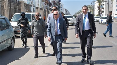 محافظ بورسعيد يوجه بإنشاء 4 مطبات صناعية بشارع 23 ديسمبر 