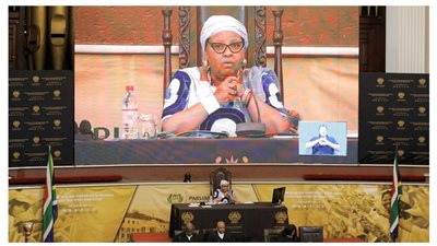 استقالة رئيسة برلمان جنوب إفريقيا قبل شهرين من الانتخابات التشريعية 