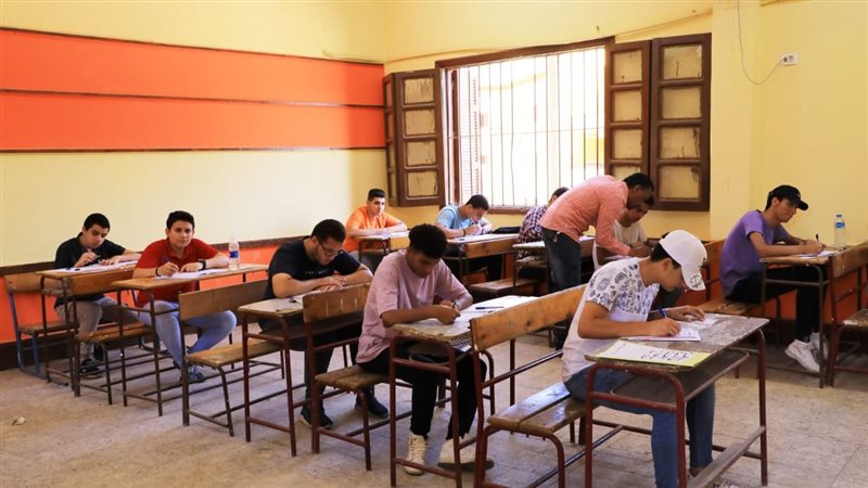 امتحانات الفصل الدراسي