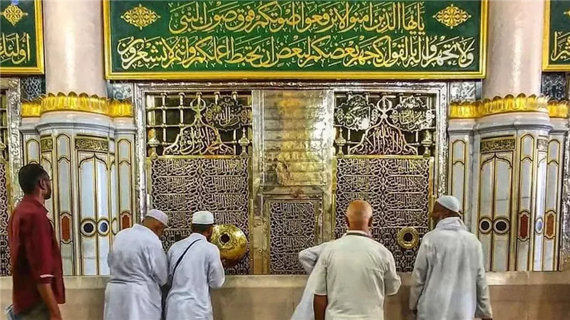 تفسير رؤية قبر الرسول
